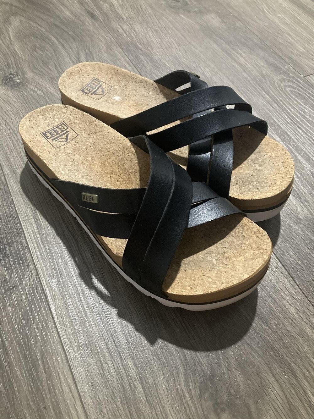 Reef Sandal Womens 9 Black Cushion Bloom Hi Wedge Strappy Cork Footbed